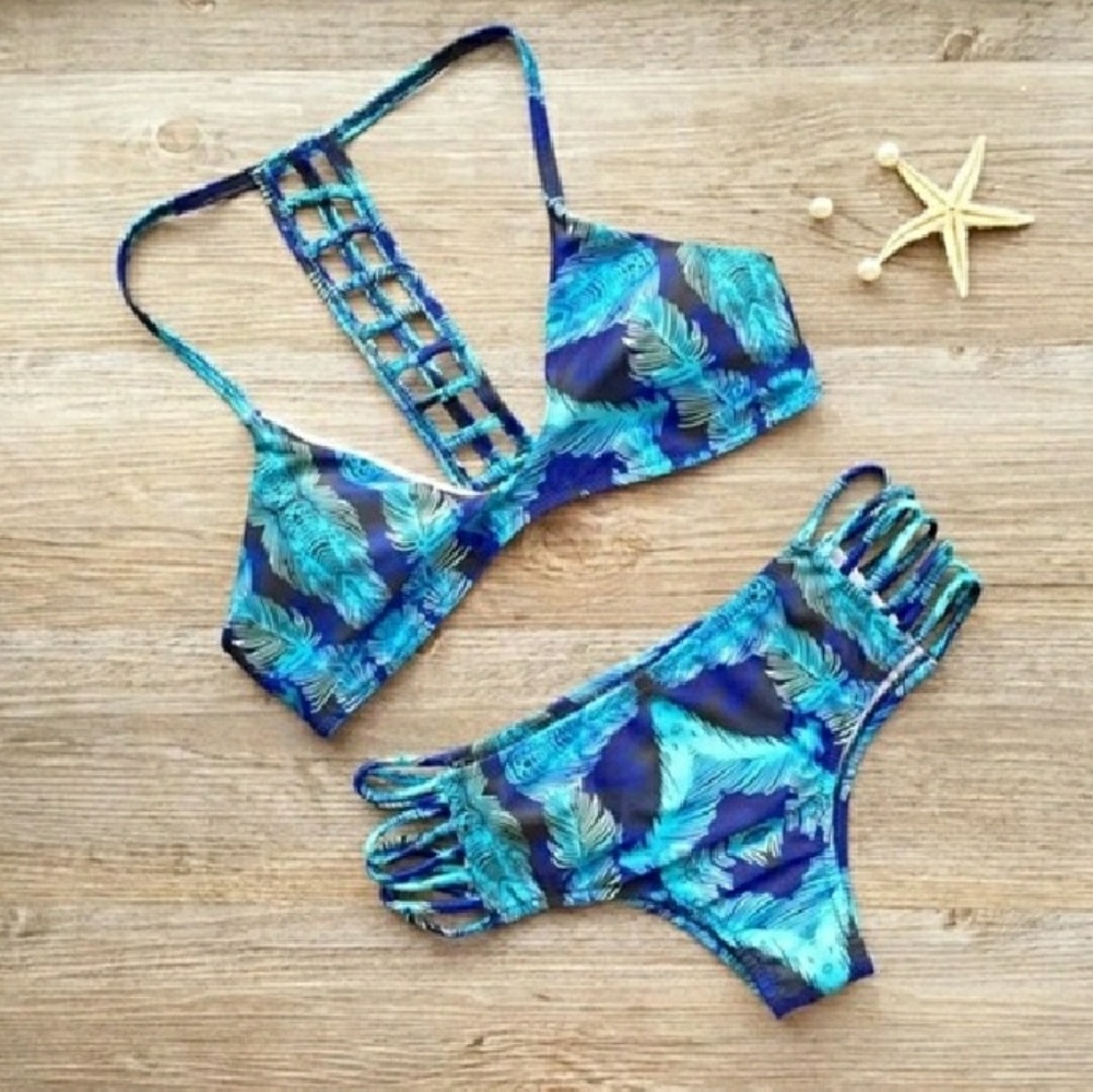 NWT Blue Leaf Bikini